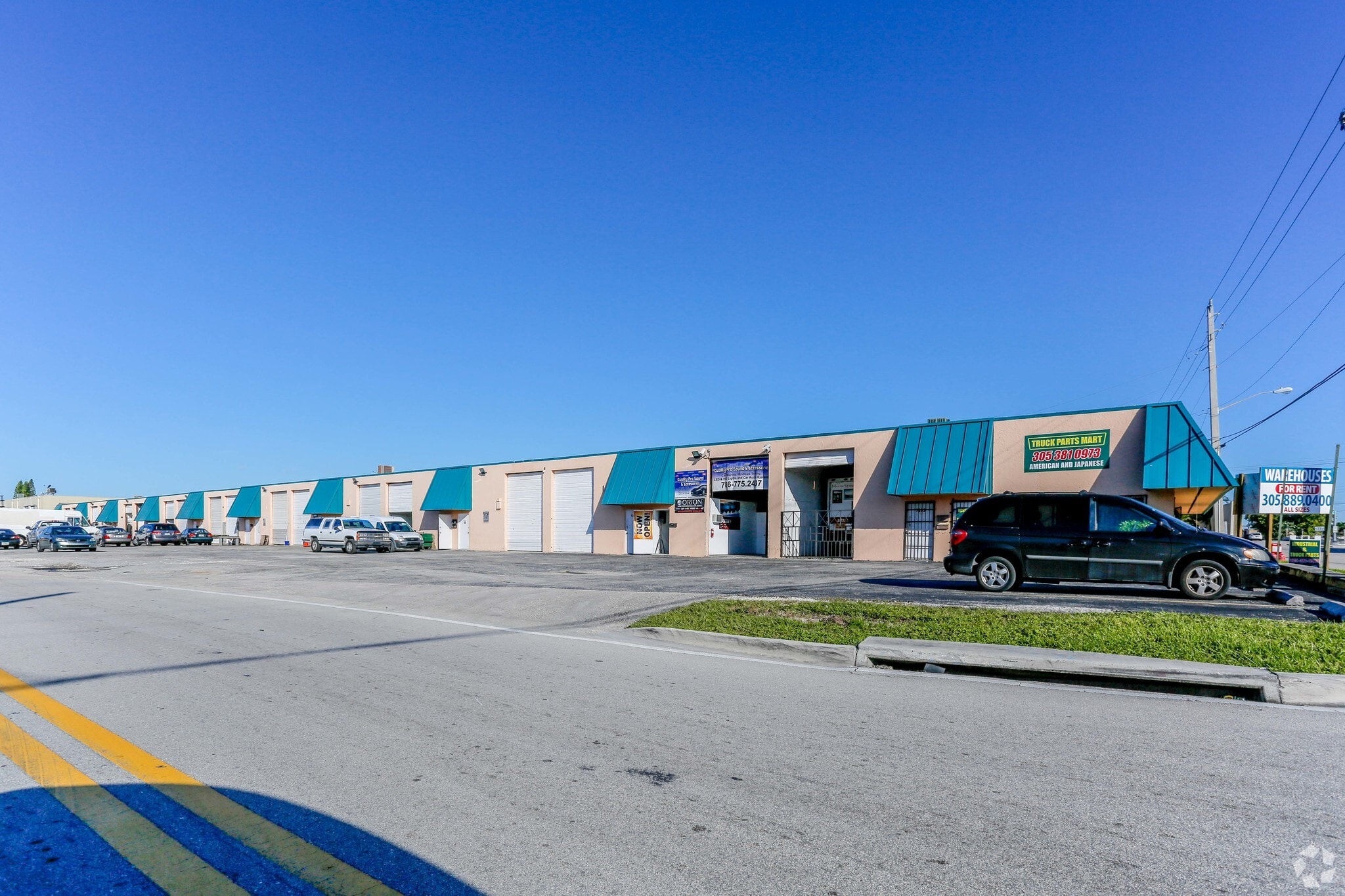 7201-7237 NW 79th Ter, Miami, FL for Rent