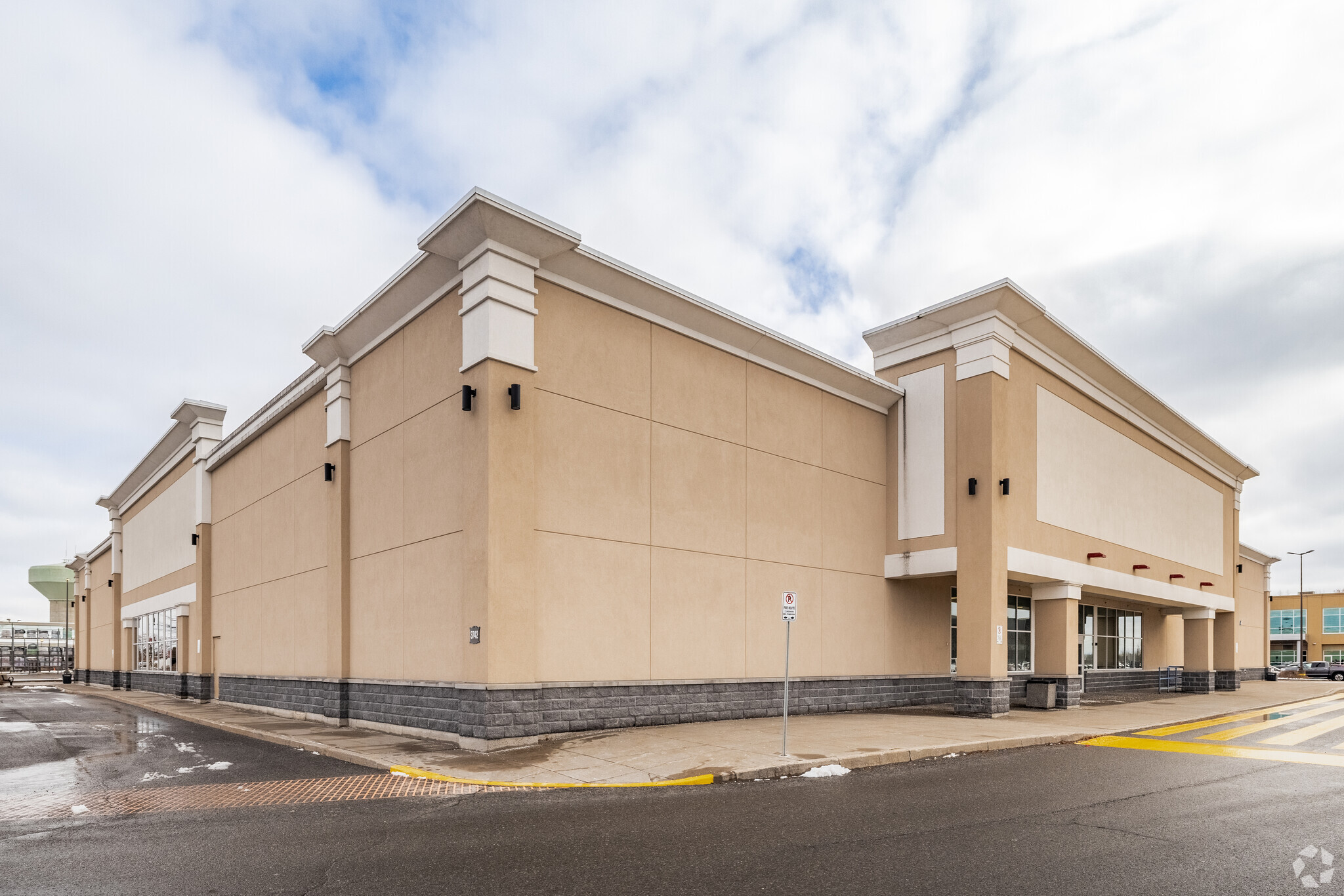 3742 Innes Rd, Ottawa, ON for Rent