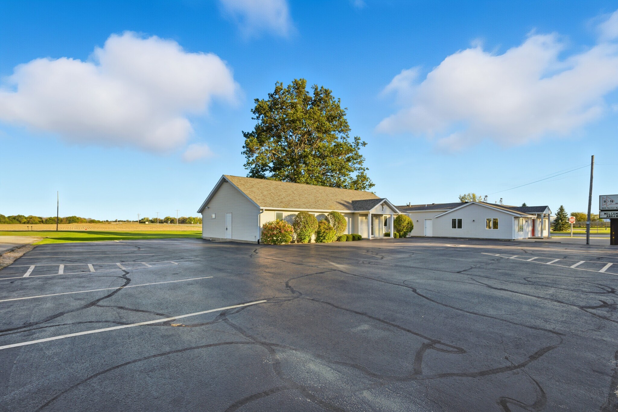 219 N Canal St, Annawan, IL for Sale