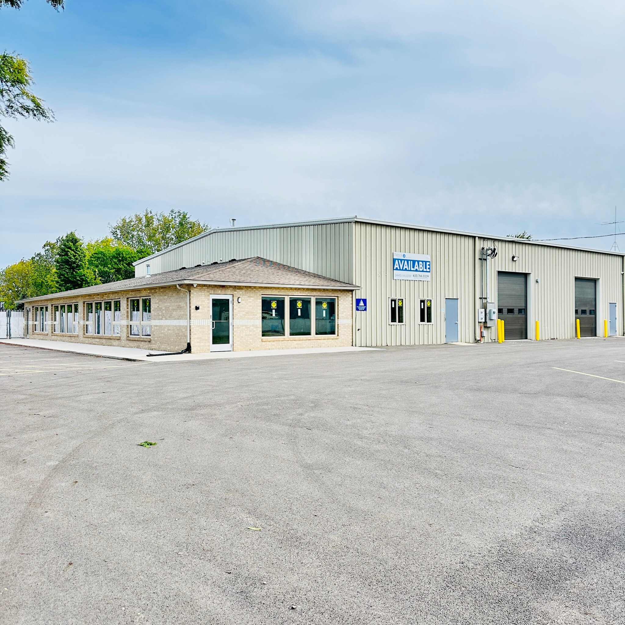 700 E North St, Elburn, IL for Sale