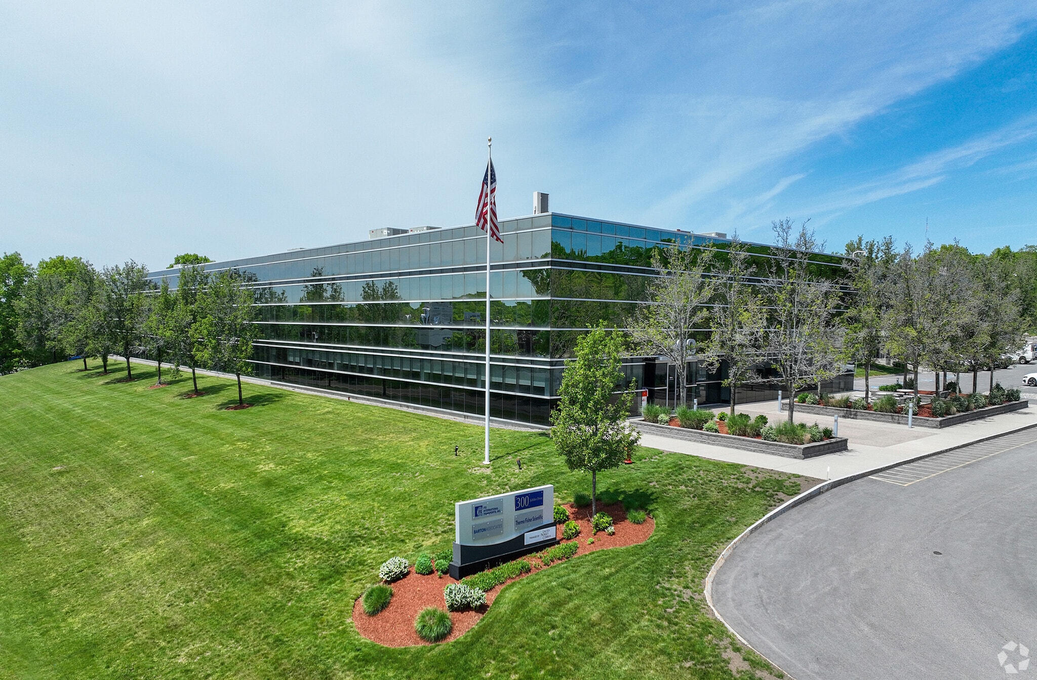300 Jubilee Dr, Peabody, MA for Rent