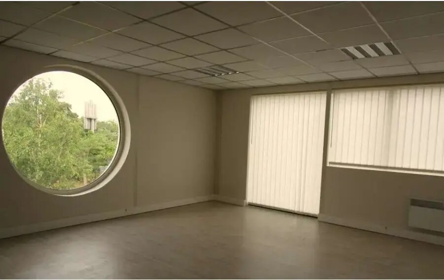 , Saint-Ouen-l'Aumône, VDO for Rent