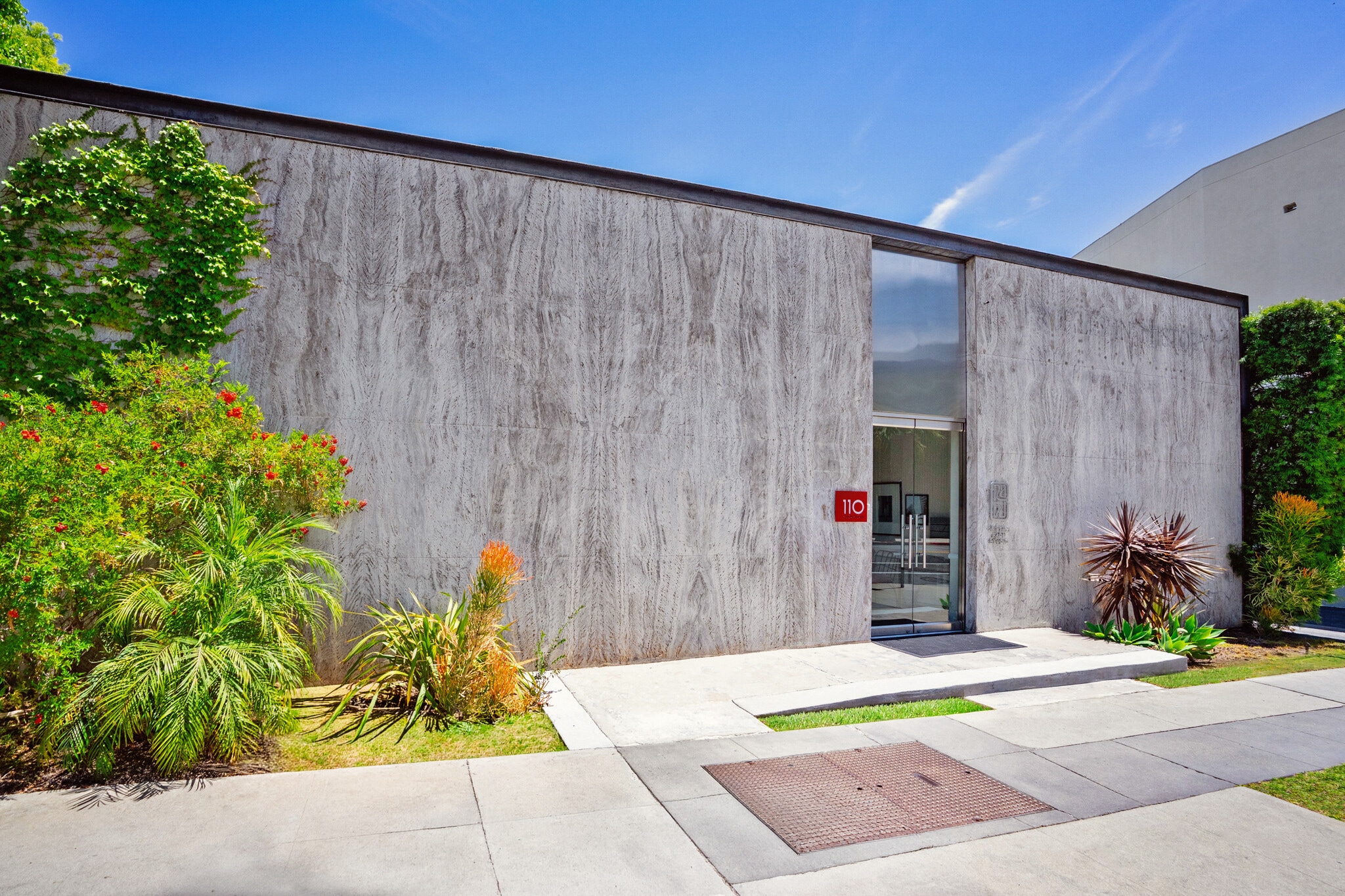 110 N Doheny Dr, Beverly Hills, CA for Sale