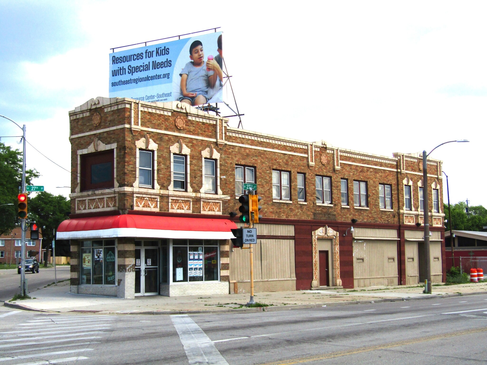 4360 N 27th St, Milwaukee, WI for Sale