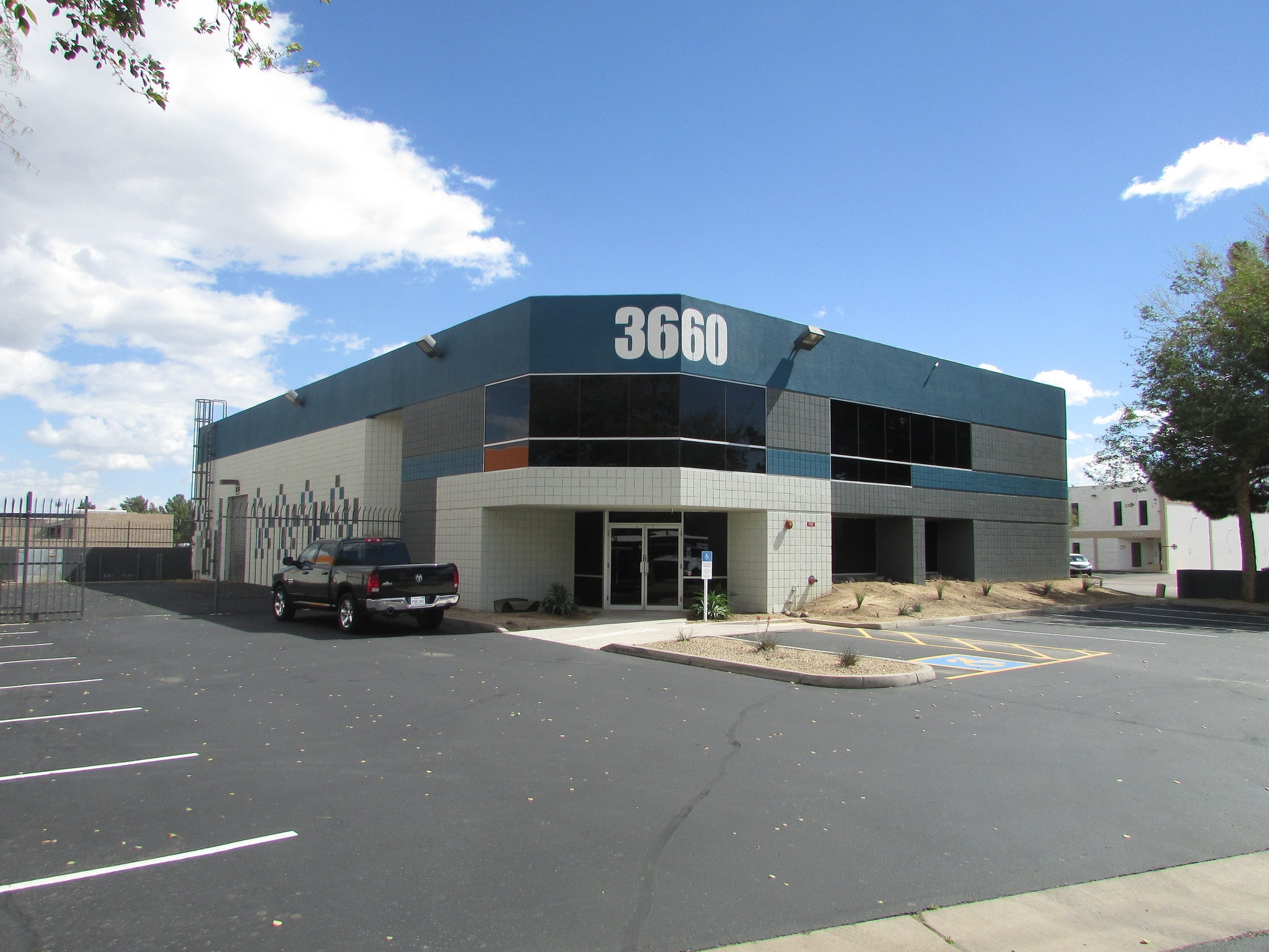 3660 E Wier Ave, Phoenix, AZ for Rent