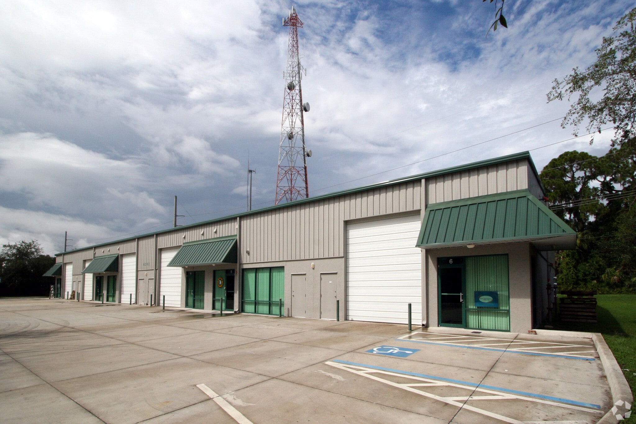 6292 Tower Ln, Sarasota, FL for Rent