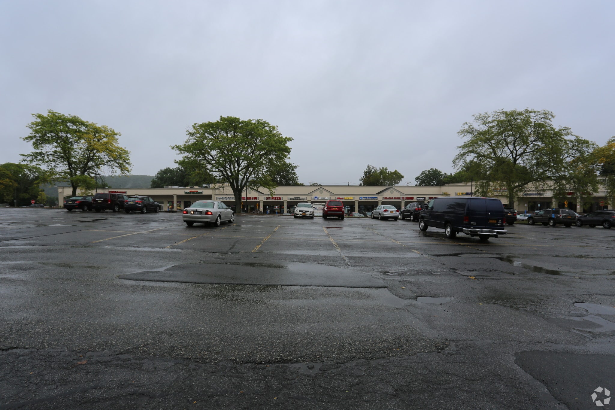 6 Orangetown Shopping Ctr Orangeburg, NY 10962 Retail Property for