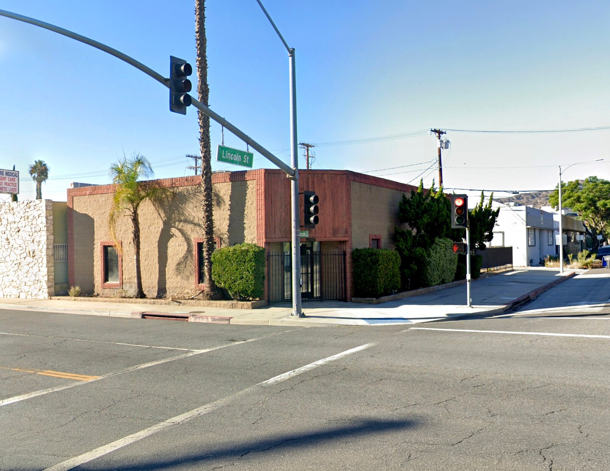 2301 Empire Ave, Burbank, CA for Rent