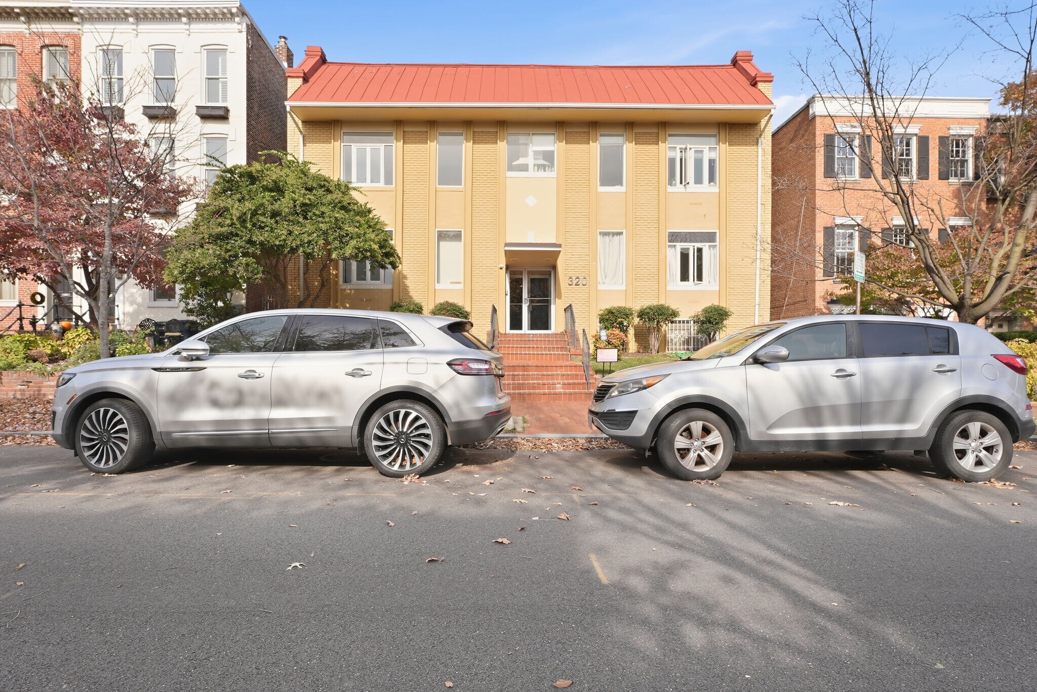 320 Constitution Ave NE, Washington, DC for Sale