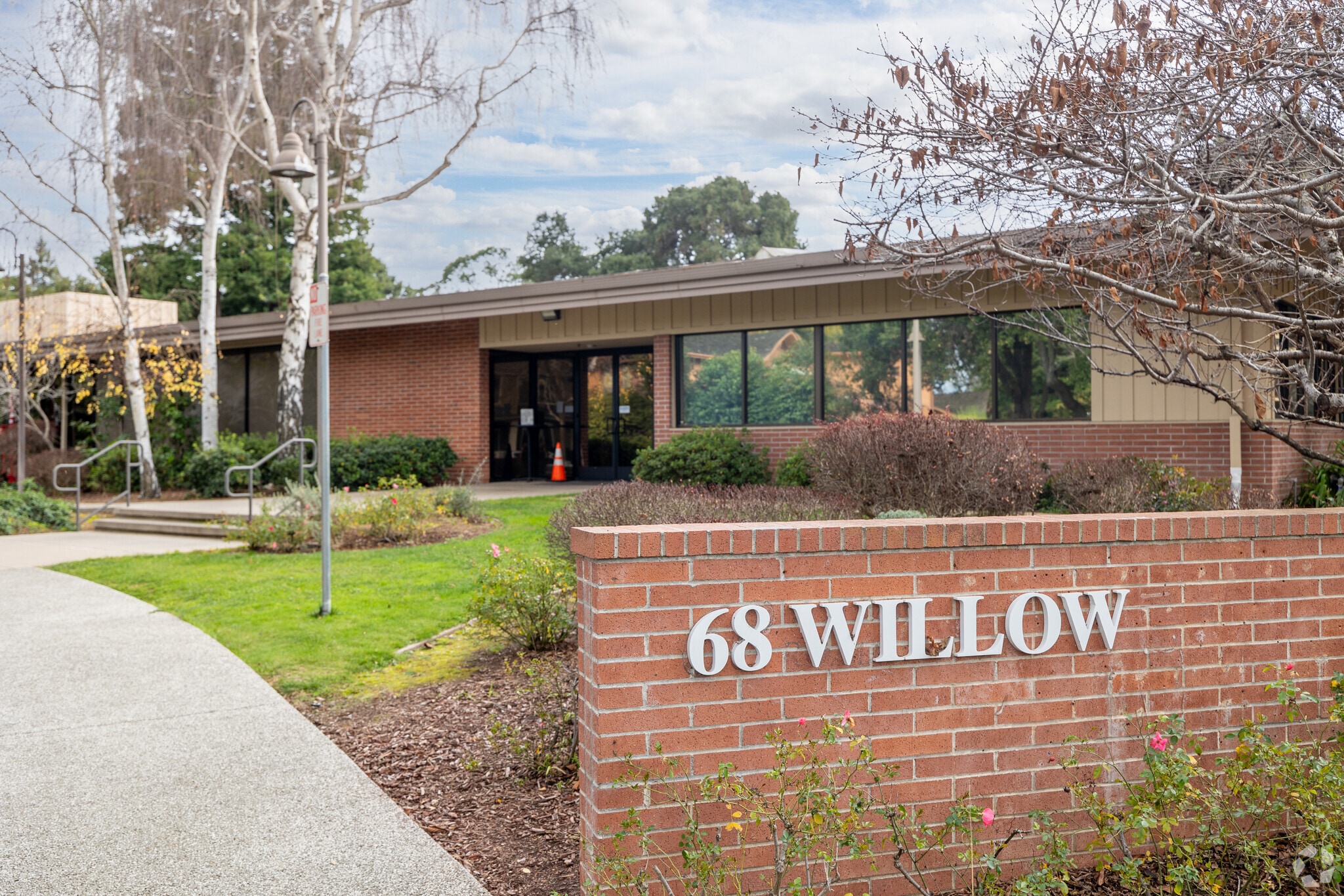 68 Willow Rd, Menlo Park, CA for Rent