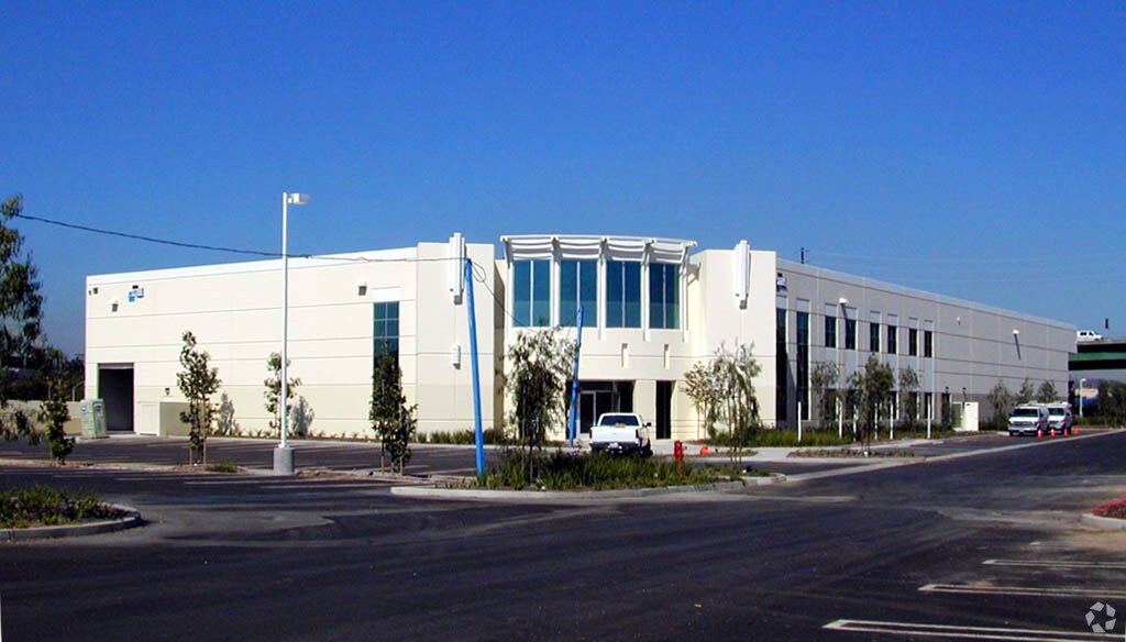 2702 Media Center Dr Los Angeles, CA 90065 Industrial Property for