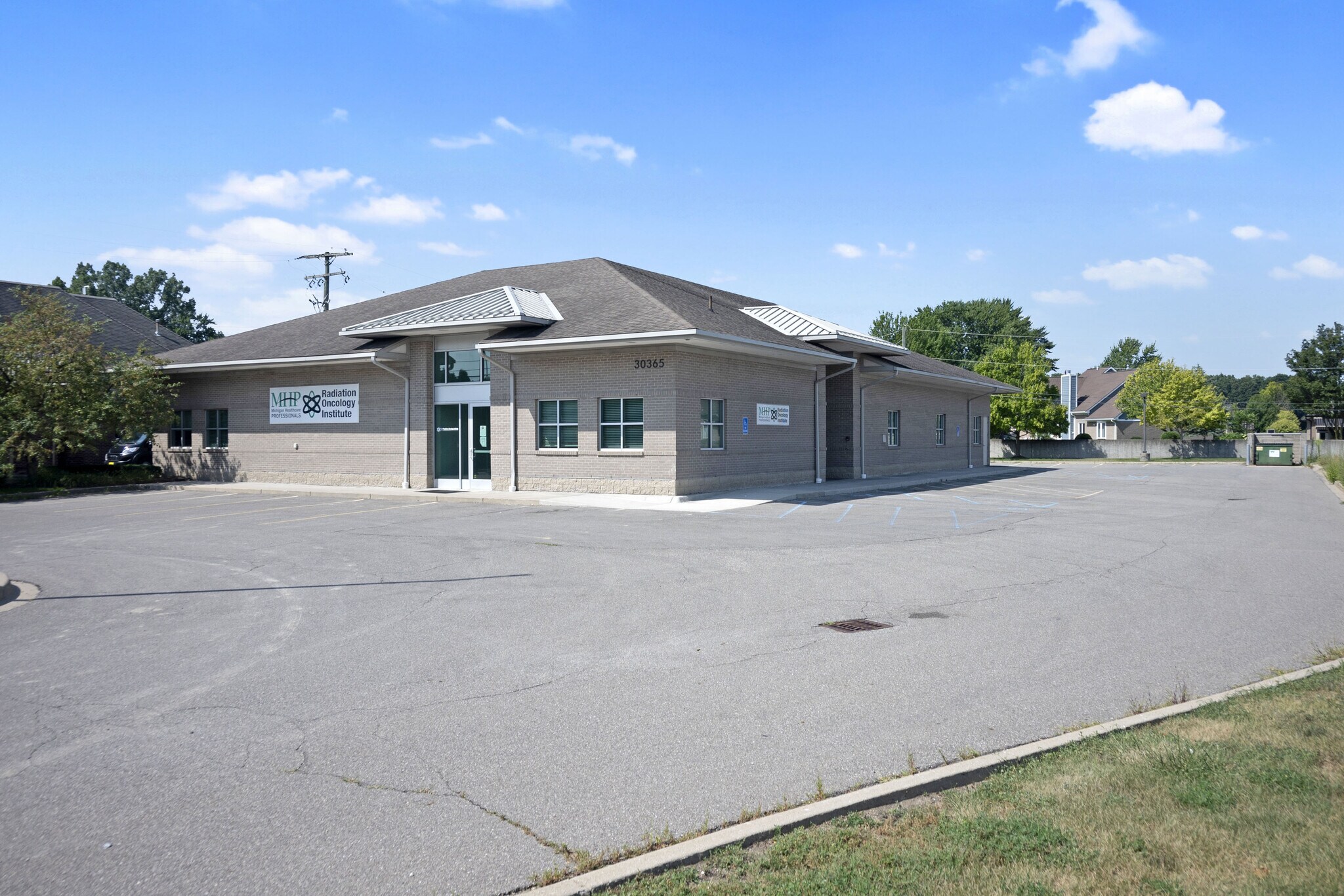 30365 Dequindre Rd, Madison Heights, MI for Rent