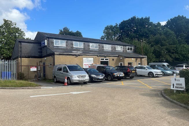 1 Black Hl, Verwood, DOR for Rent