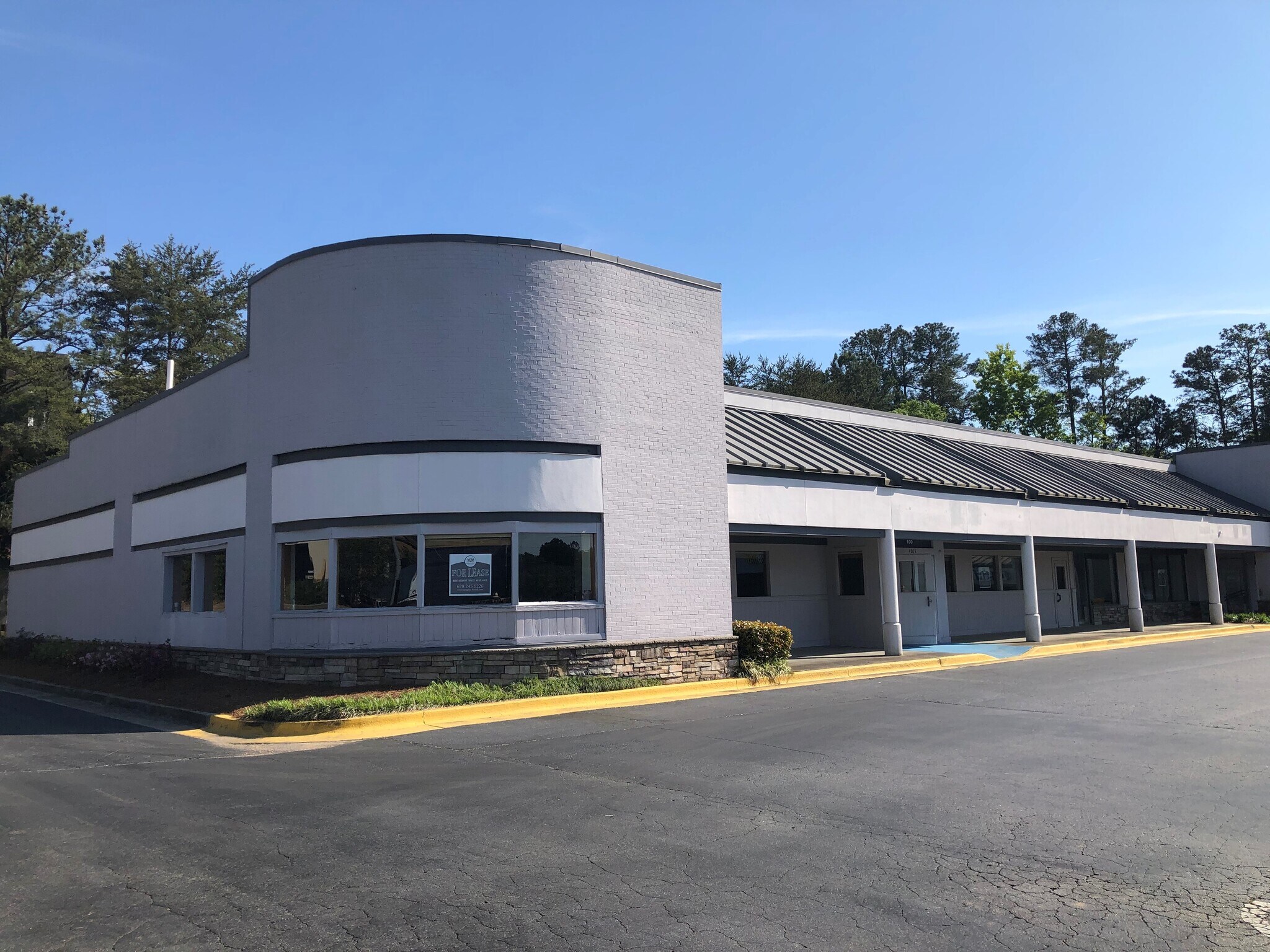 4015 Bridge Rd Peachtree Corners, GA 30092 Shopping Center