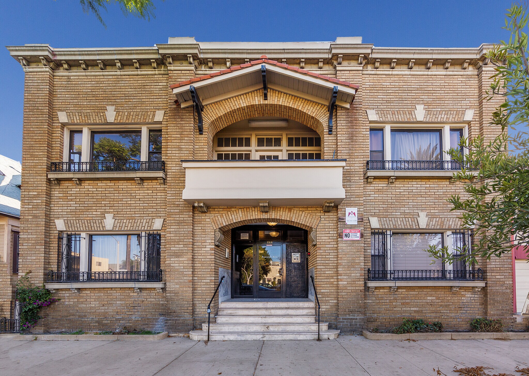 444 Chestnut Ave, Long Beach, CA for Sale