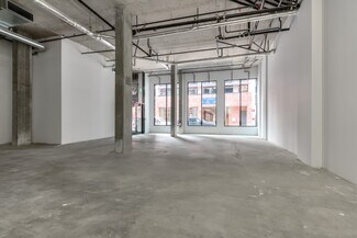 Montréal, QC Retail - 230 Rue Peel