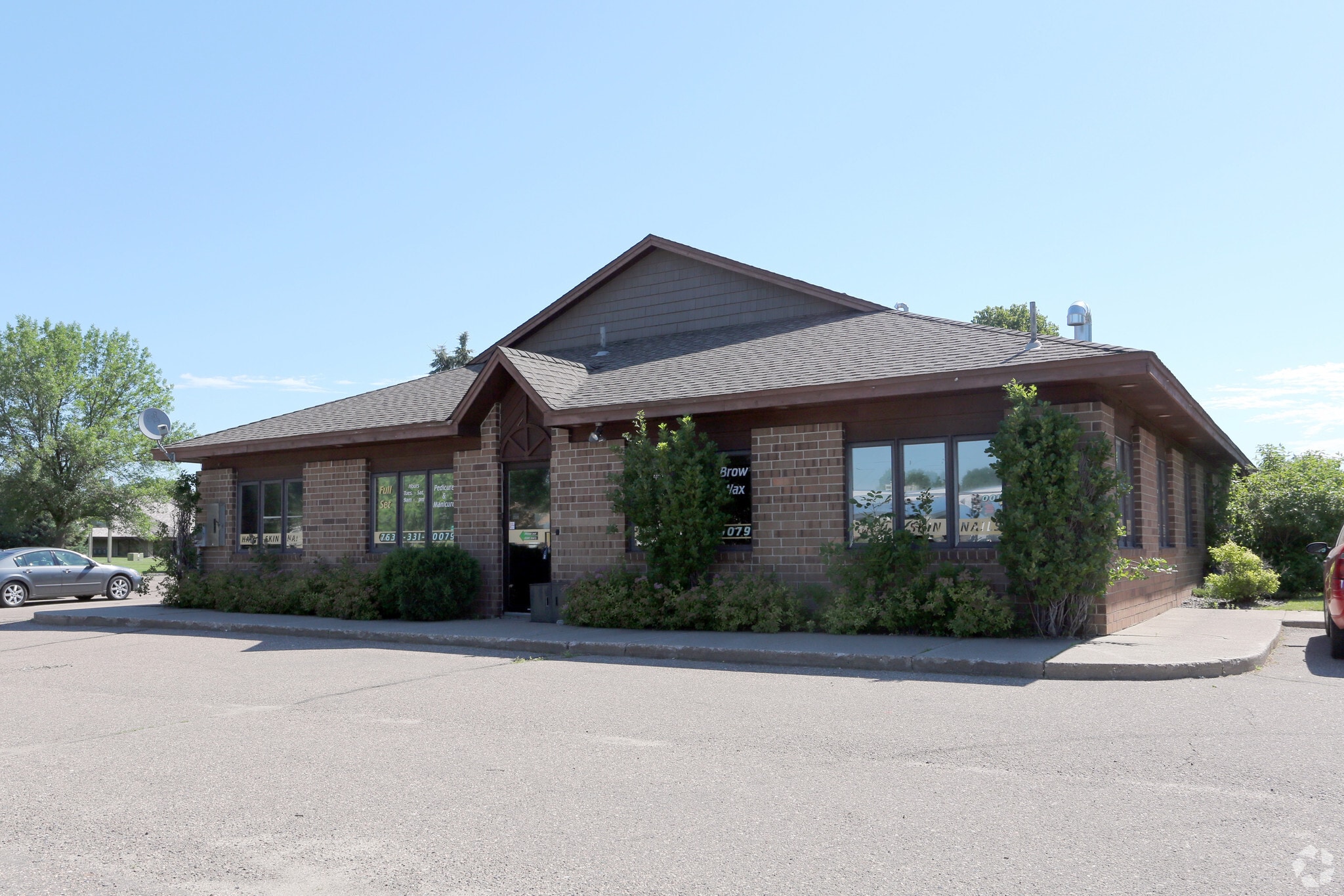 7001 N 78th Ave Brooklyn Park, MN 55445 Office Property for Lease on