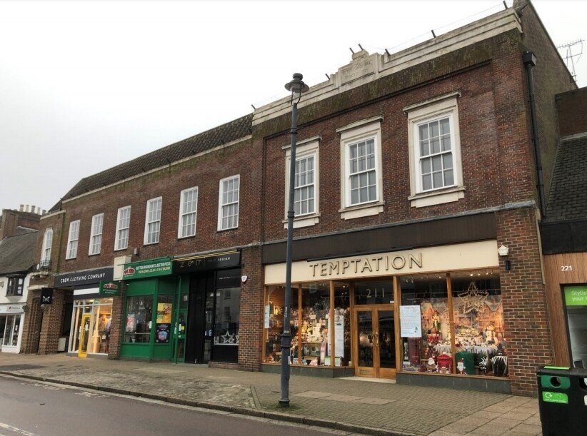 211 High St, Berkhamsted, HRT for Rent