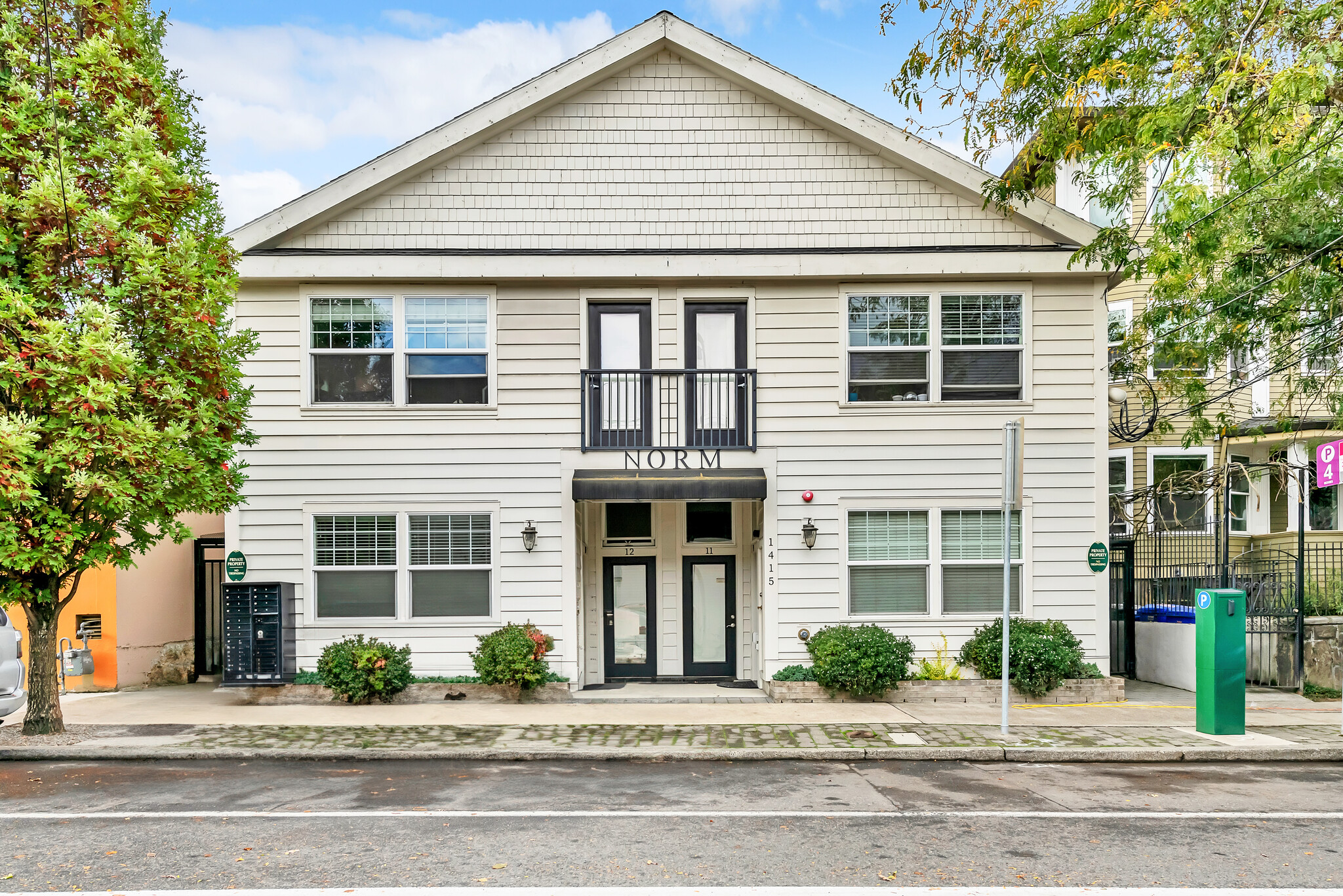 1415 NW 19th Ave, Portland, OR for Sale