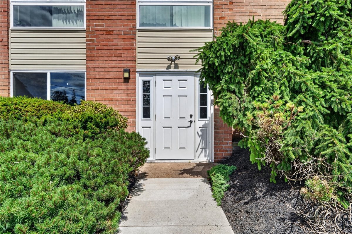 303 W State St, Doylestown, PA for Rent