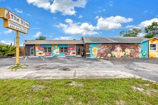 Saint Petersburg, FL Storefront - 559 49th St S