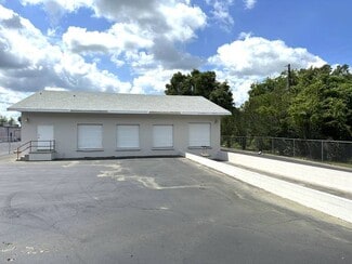 Chiefland, FL Retail - 128 NW 3rd Ave