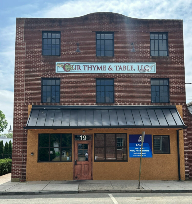 19-21 W Commerce St, Smyrna, DE for Sale