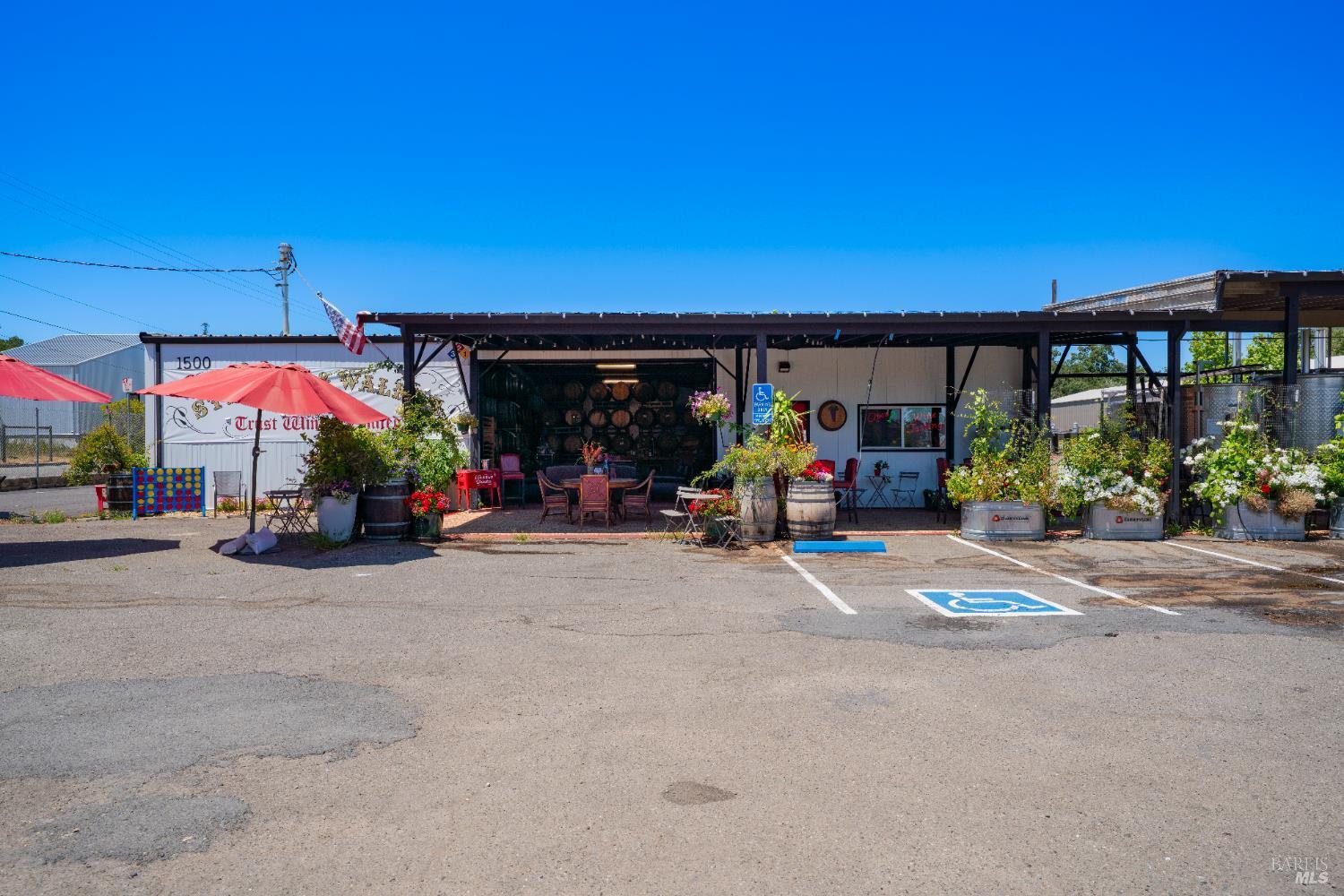 1480 Grove St, Healdsburg, CA for Sale