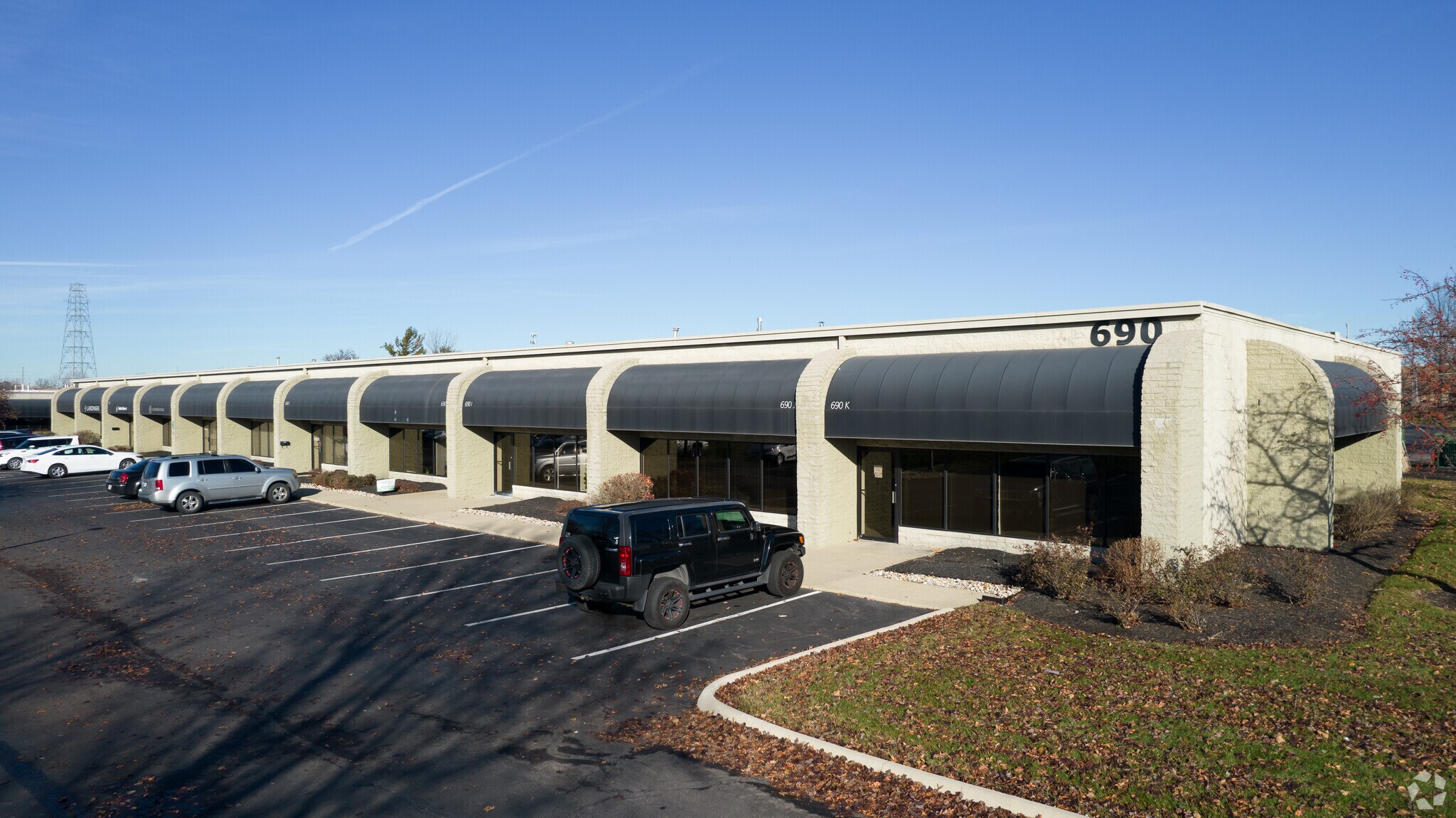 690 Lakeview Plaza Blvd, Columbus, OH for Rent