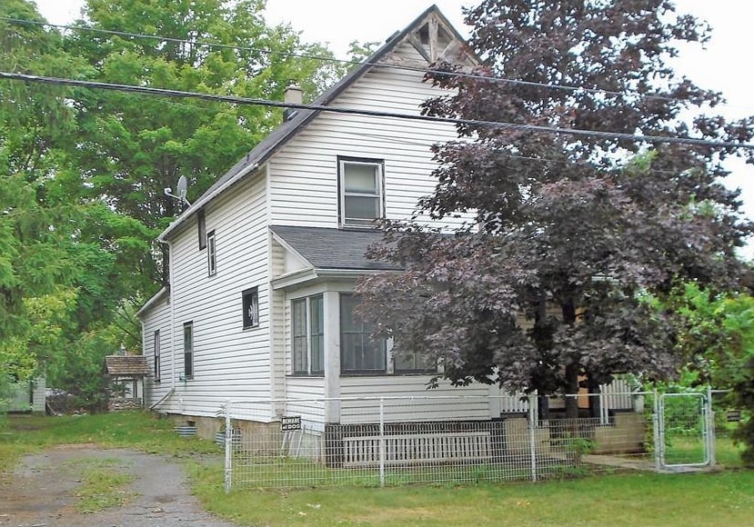 830 High St, Ottawa, ON for Sale