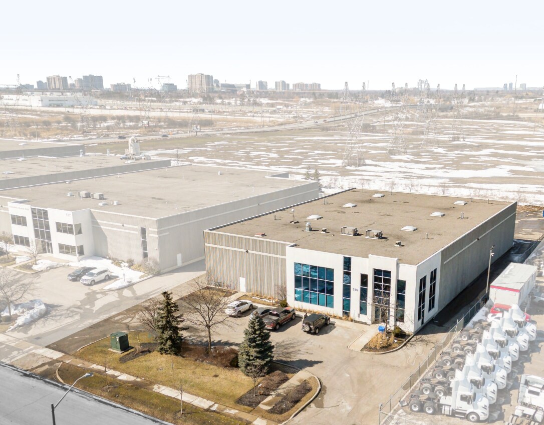 585 Secretariat Ct, Mississauga, ON for Rent