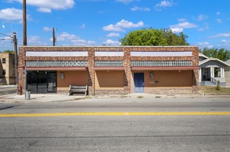 San Antonio, TX Storefront Retail/Residential - 1651 W Woodlawn Dr