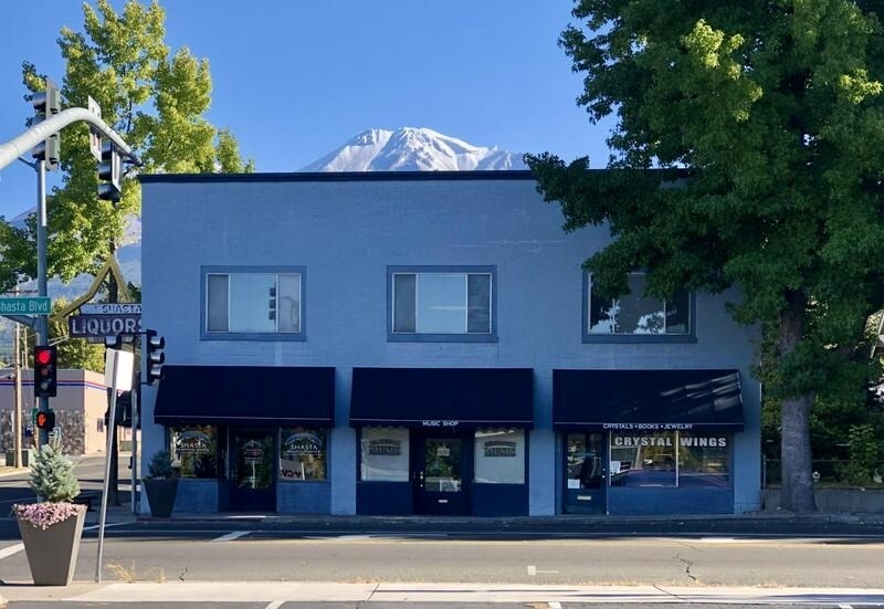 230 N Mount Shasta Blvd Mount Shasta, CA 96067 Retail Property for