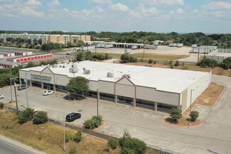 Austin, TX Retail - 9821 N Interstate 35