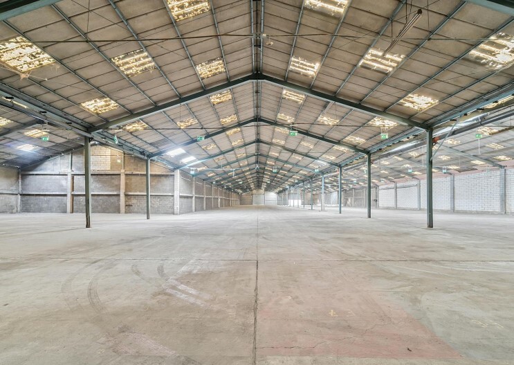 Renwick Rd, Barking, LND for Rent