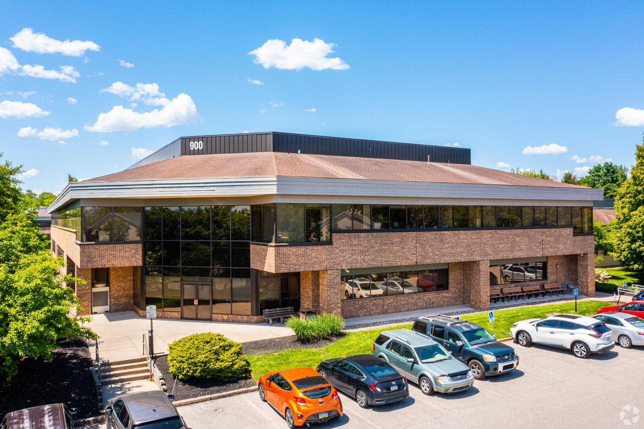 900 Business Center Dr, Horsham, PA for Sale