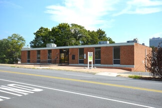 Winston-Salem, NC Storefront Retail/Office - 215 N Broad St