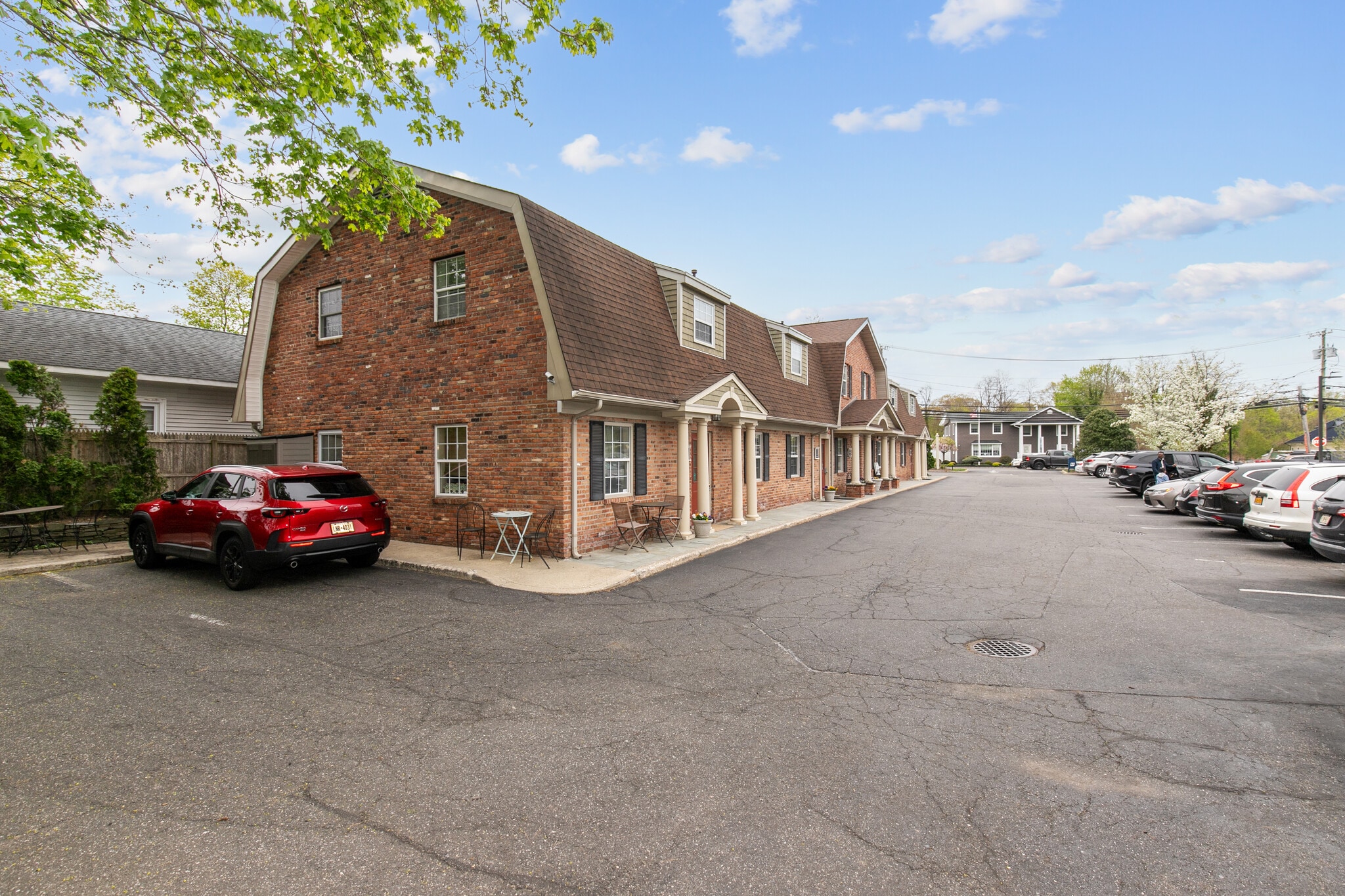 550 N Country Rd, Saint James, NY for Sale