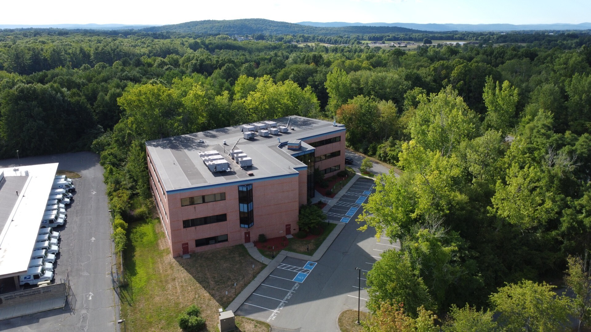 101 University Dr, Amherst, MA for Rent