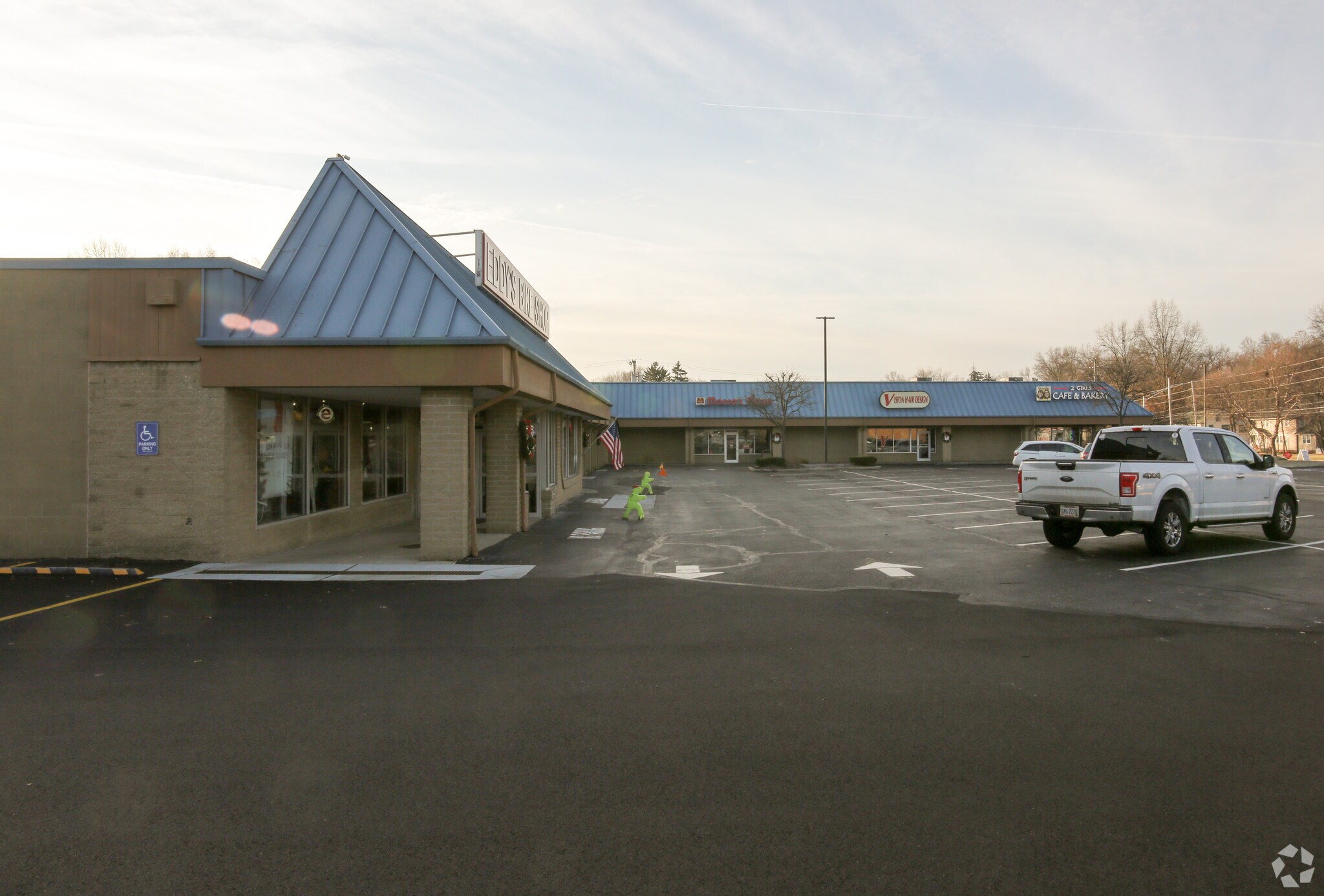 3707 Darrow Rd, Stow, OH for Rent