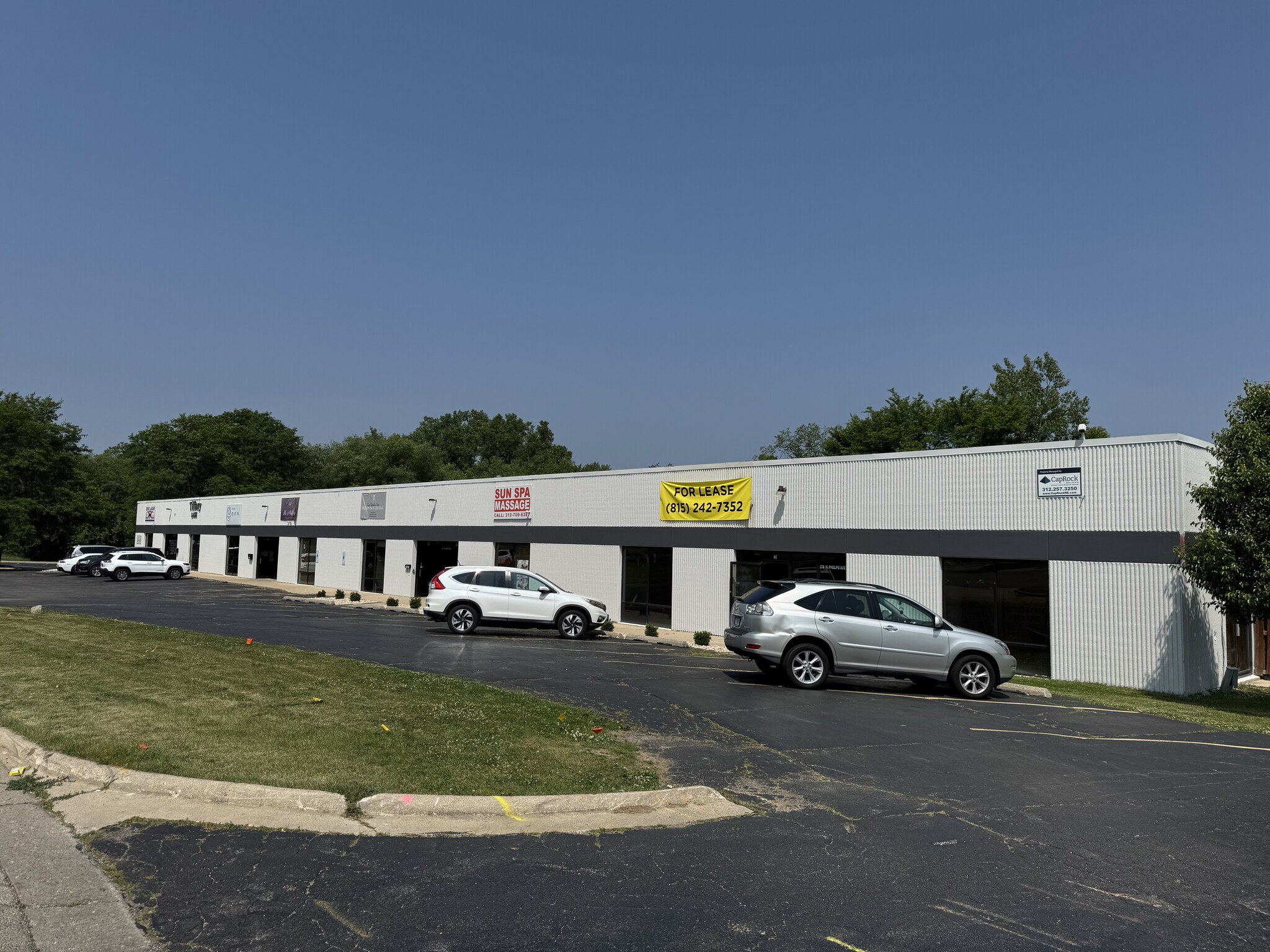 250-278 Phelps Ave, Rockford, IL for Rent