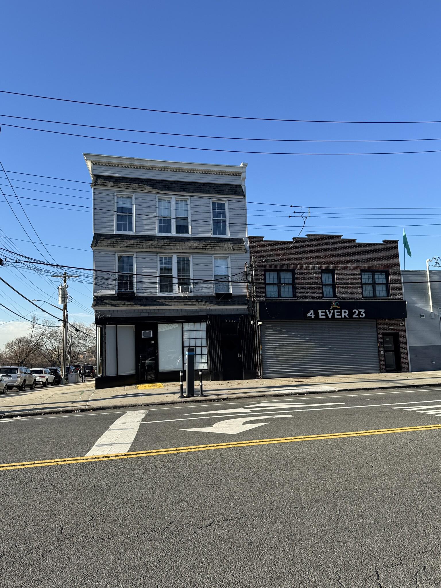 3182 E Tremont Ave, Bronx, NY for Sale