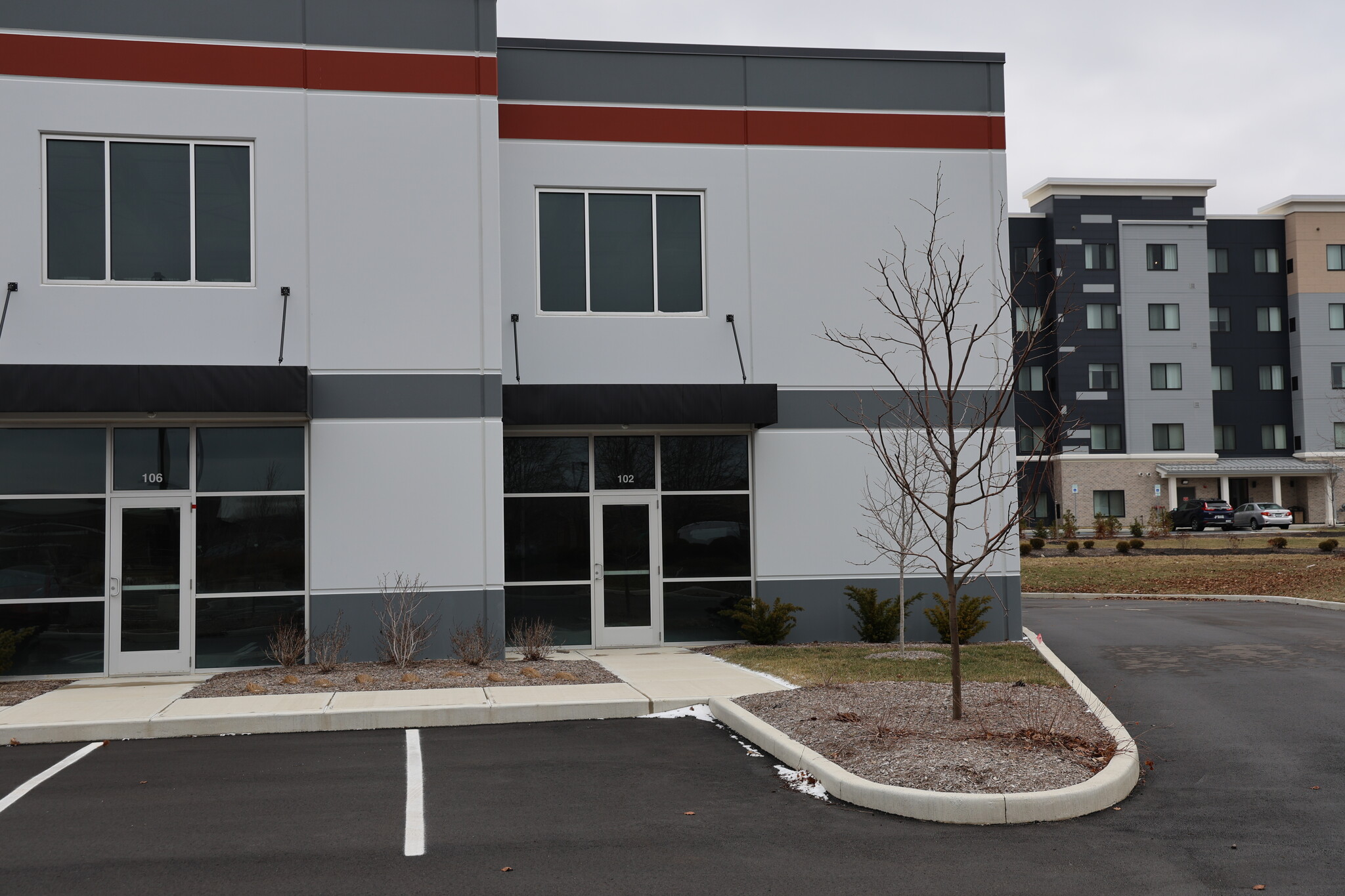 14214 Bergen Boulevard Unit 102, Noblesville, IN for Sale