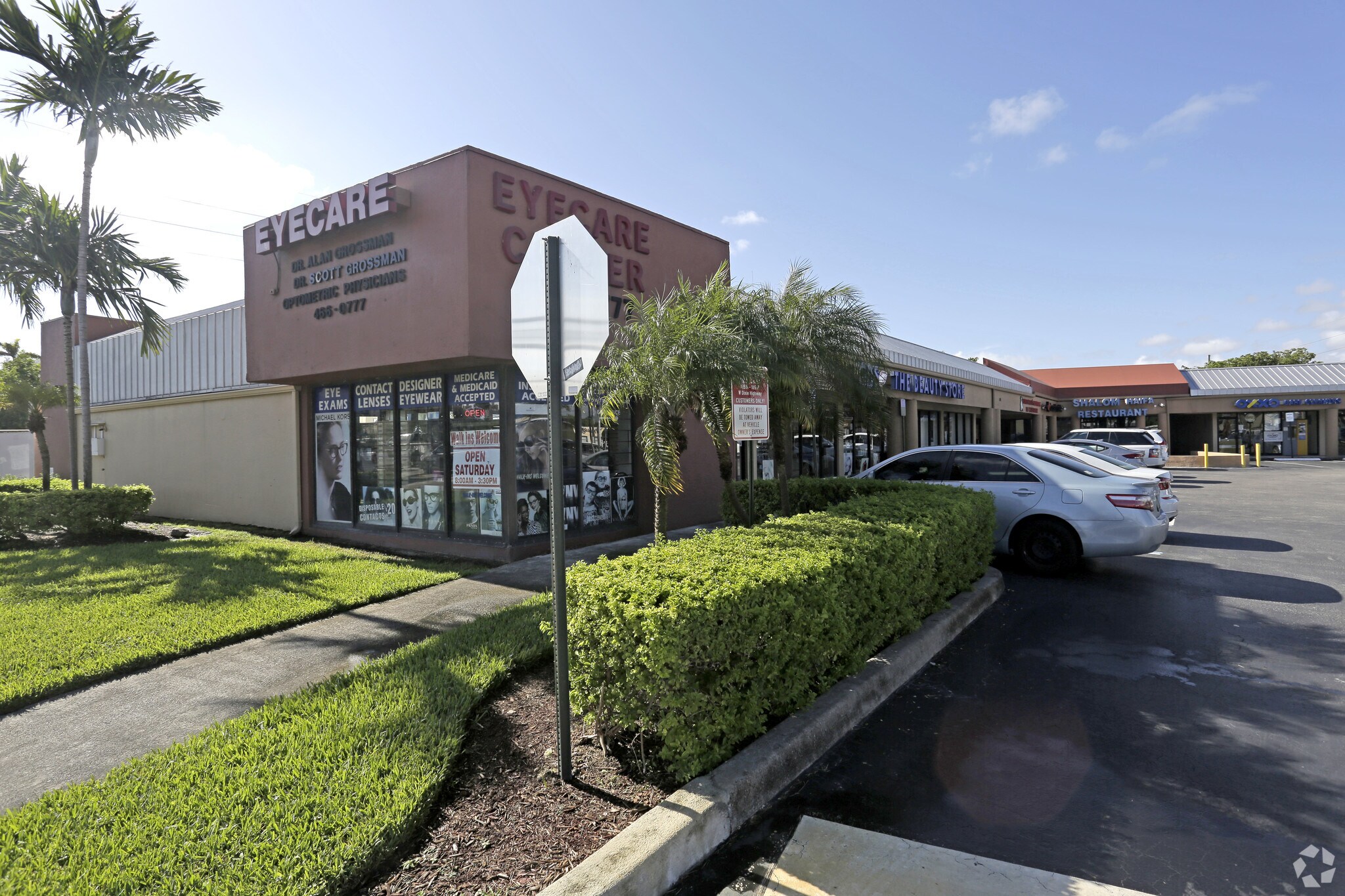 18501-18557 W Dixie Hwy, Miami, FL for Rent