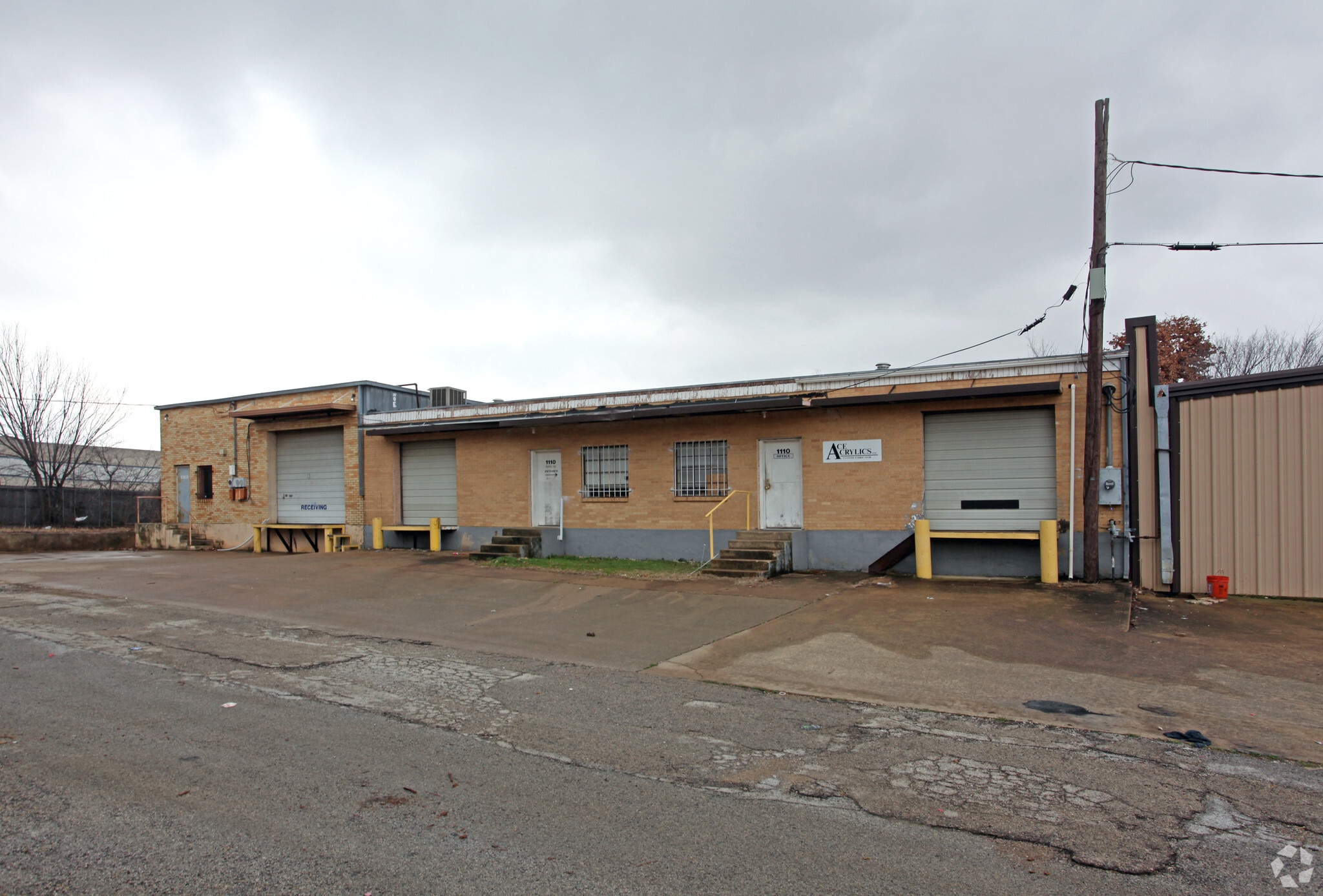 1110-1114 Maryland Dr, Irving, TX for Rent