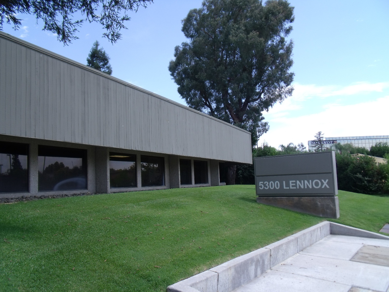 5300 Lennox Ave, Bakersfield, CA for Sale