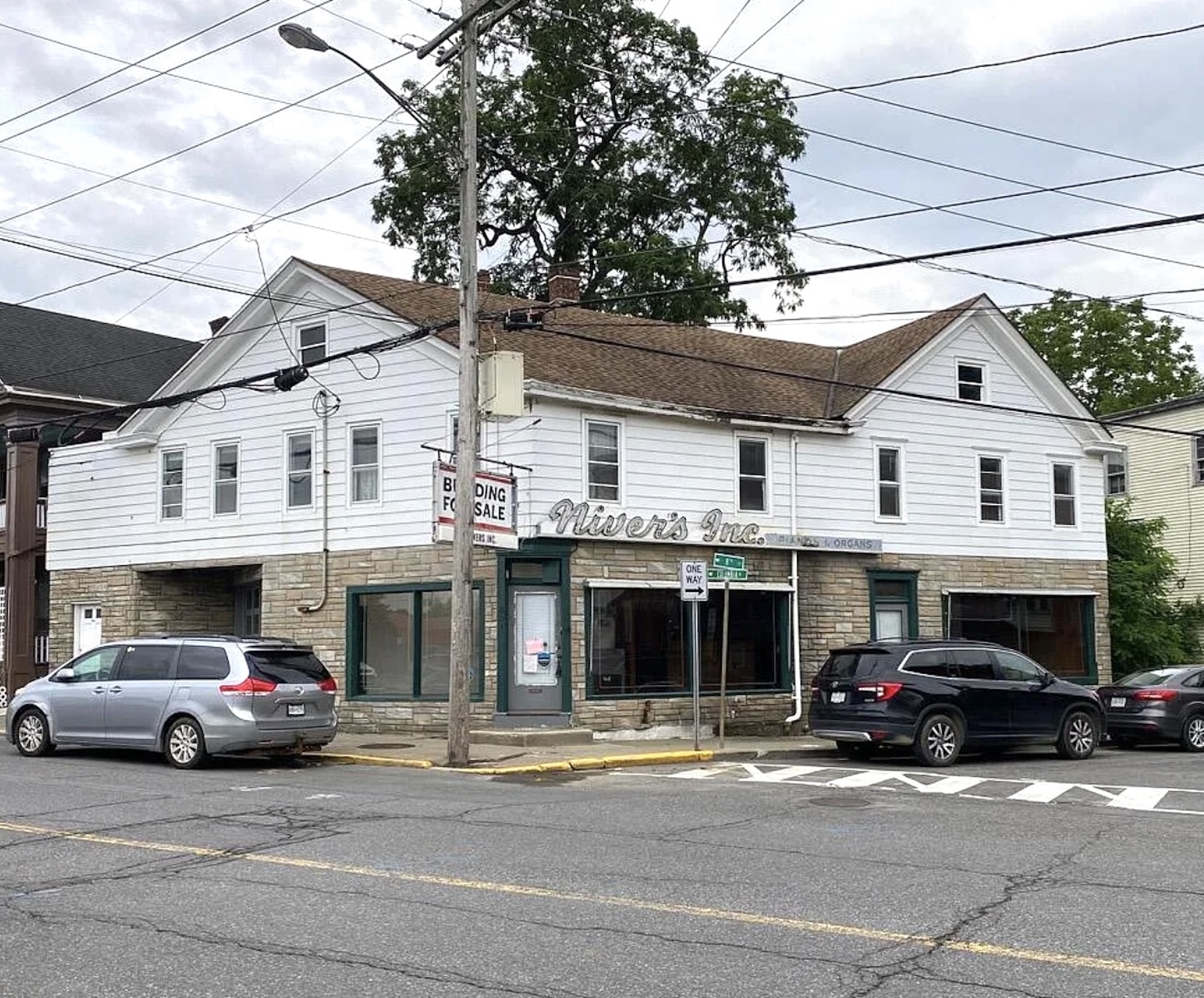 801 Columbia St, Hudson, NY for Sale