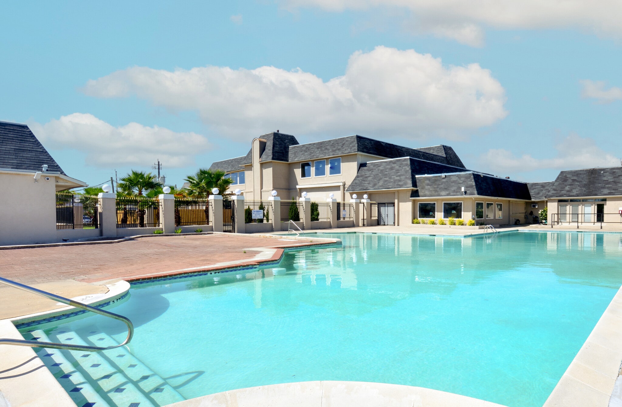 621 S Richey St, Pasadena, TX for Sale