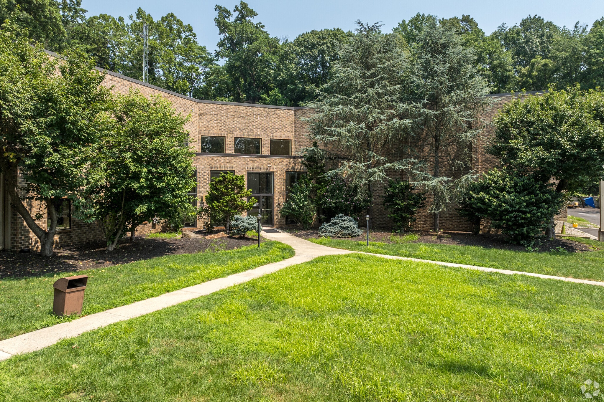 436 S Lansdowne Ave, Yeadon, PA for Rent