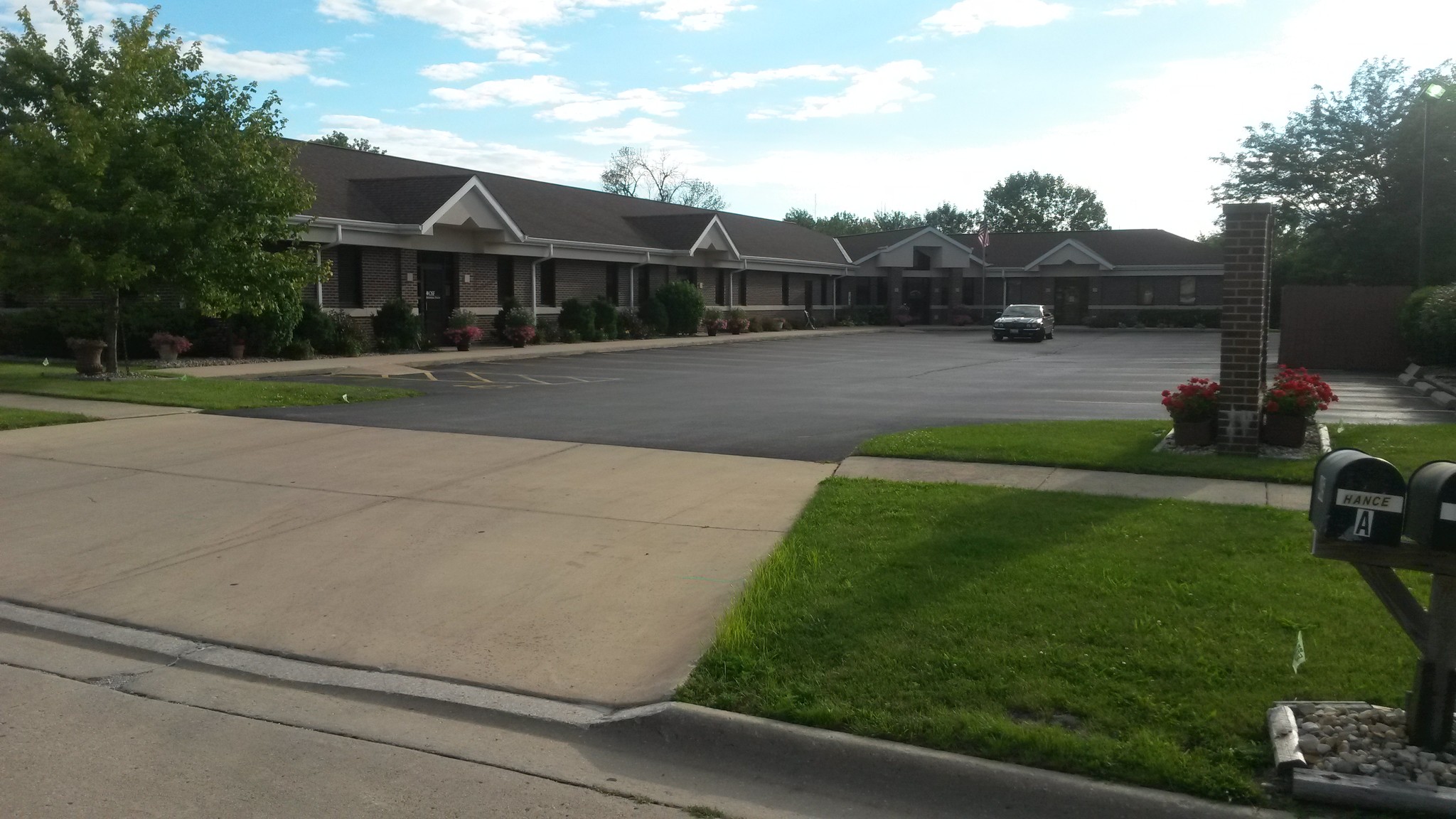405 Kays Dr, Normal, IL for Sale
